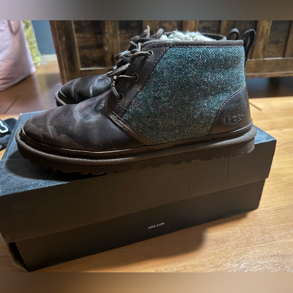 UGG Men's Chukka Boots in Brown and green